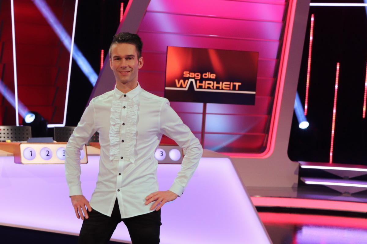 Auftritt im Fernsehen bei Sag die Wahrheit Zauberer im Fernsehen