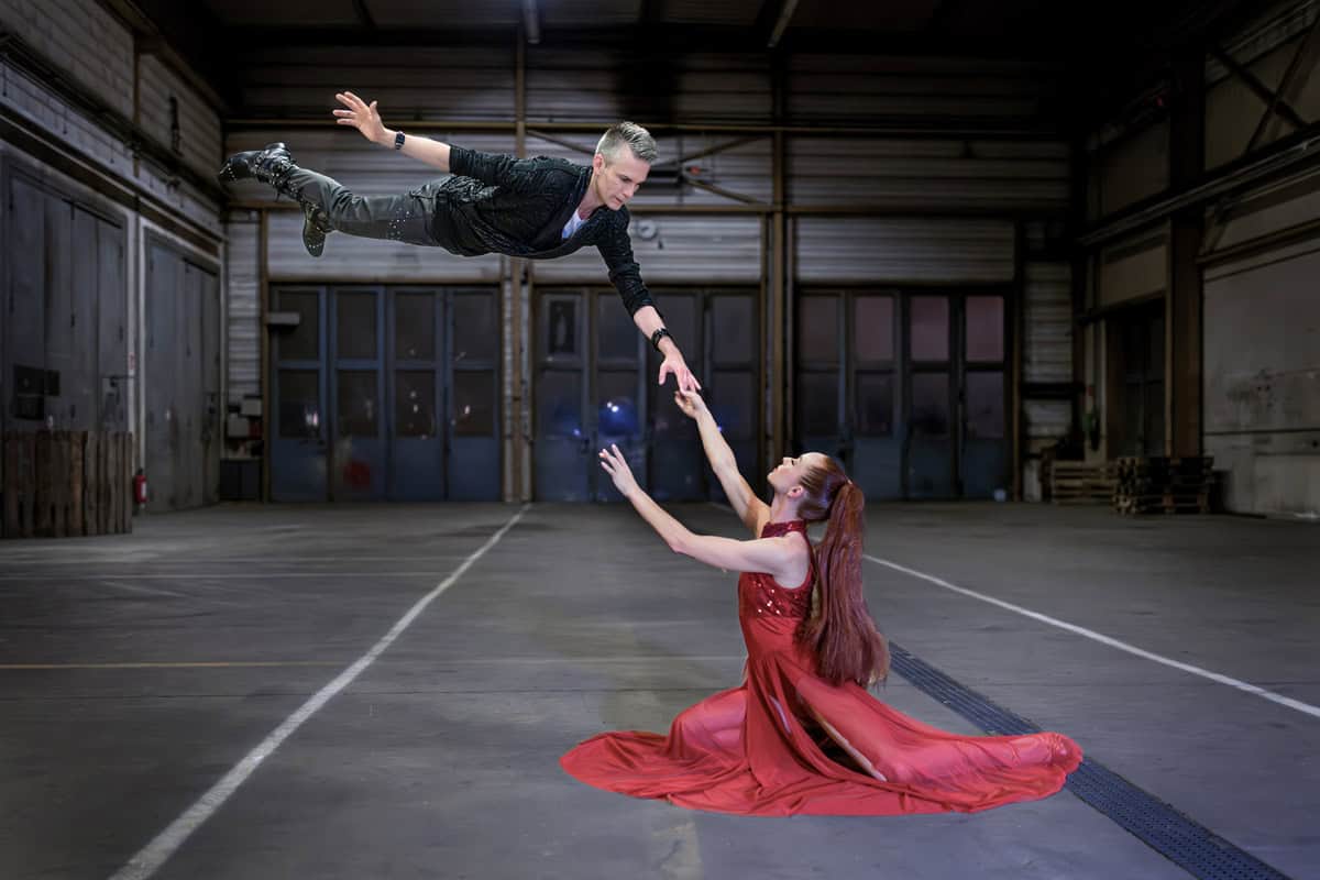 Schwebtrick Illusionist MAGIC MAN Willi Auerbach
